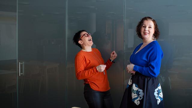 Nina Holopainen ja Sally Leskinen Etelä-Karjalan hyvinvointialueelta.