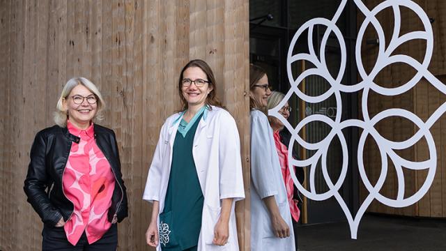 Merja Virtanen ja Outi Kavasmaa.