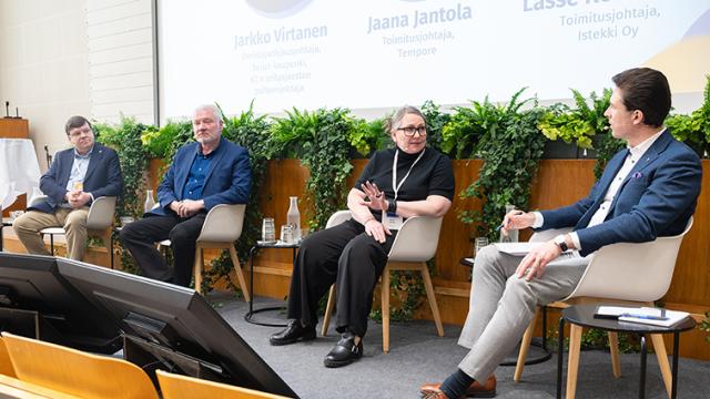 Paneeli KT:n työnantajapäivillä 2026.